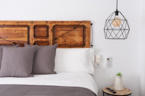 GOMEZ ROOMS